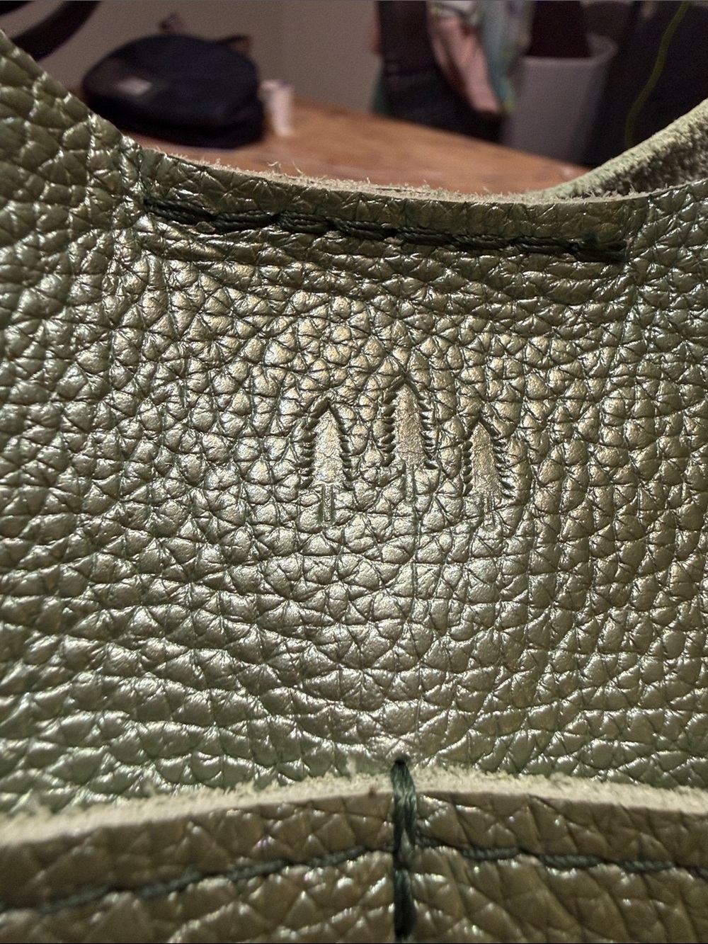 Portland Leather Beetle Madison Shoulder Bag Metallic - Picture 2 of 7